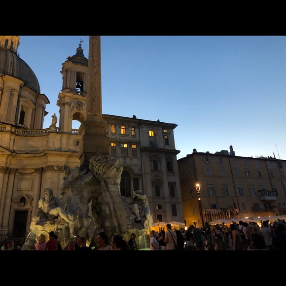 Meet your Posher, Sara - Picture 1 of 1